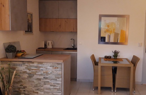 La Croix-Valmer Apartment | Arrive and feel good in a cozy atmosphere! New: Air conditioning