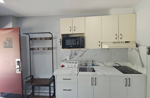 Huntsville Hotel | Arrowhead Inn by Baaman's