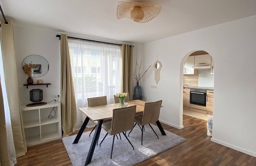 Brixlegg Apartment | ART-Apartment's Tirol - with balcony-kitchen-parking space