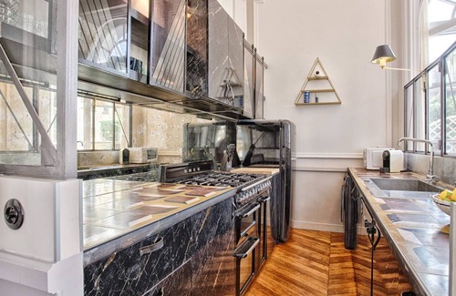 Cabourg Apartment | Art Deco Elegance in Cabourg, steps from the beach, private parking