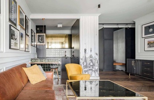 Kazimierz Apartment | Art-Filled Chic Flat in the Jewish Quarter