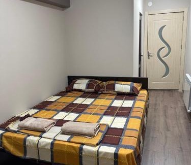 Kutaisi Bed & Breakfast | ART HOLE