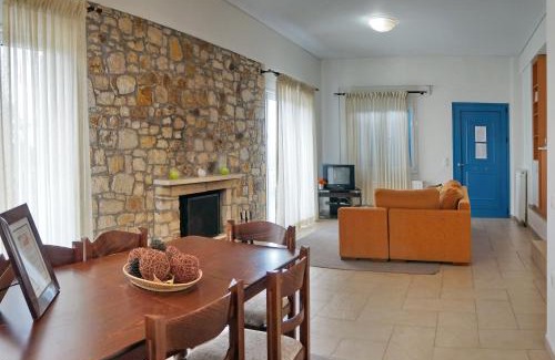 Pirgi Thermis Villa | Art Lesvos Villa 2