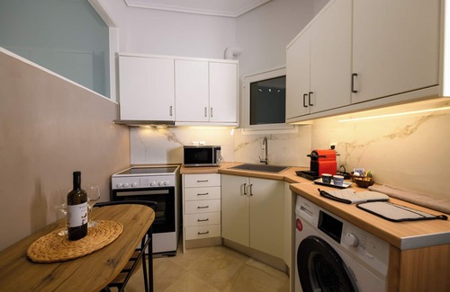 Exarhia Apartment | Art of Artemios, light and clarity!