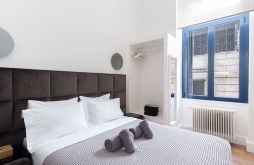 Plaka Hotel | Art Pantheon Deluxe Suite in Plaka Acropolis area