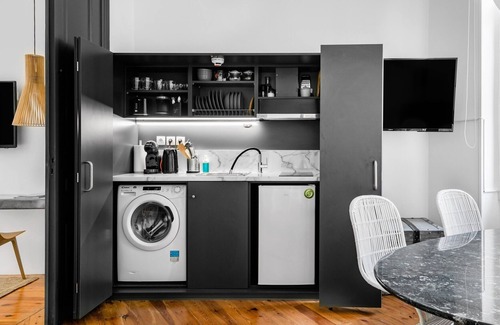 Plaka House | Art Pantheon Townhouse in Plaka Acropolis area