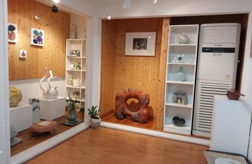 Jwadongsunhwan-ro House | Art Residency