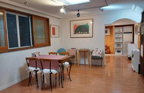 Jwadongsunhwan-ro House | Art Residency