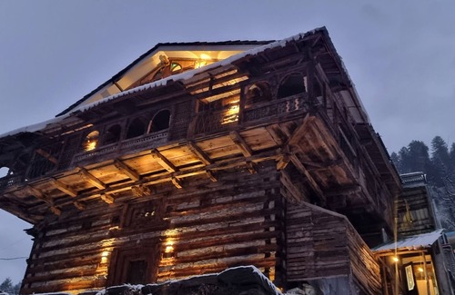 Manali Villa | ART Village Naggar - Entire Kathkuni Villa