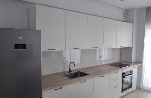 Ploiesti Apartment | ArtHome