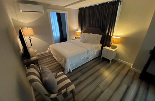 DeLand Hotel | Artisan Villas Downtown Deland