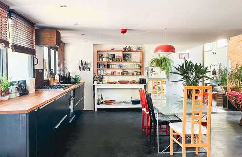 L'Isle-sur-la-Sorgue Villa | artist loft