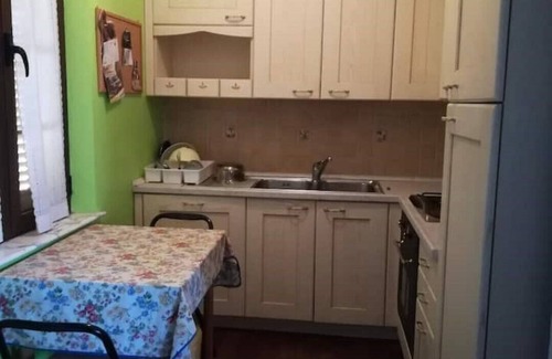 Massarosa Apartment | Artist's House