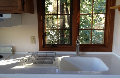 Carmel Valley Apartment | Artist's Treehouse Studio Apartment, 31 nite min.