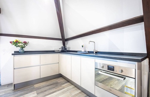 Pietermaai District Apartment | Artistic Townhouse at Wilhelmina Square Willemstad