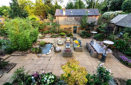Sibford Gower House | Artists Oasis in Cotswolds