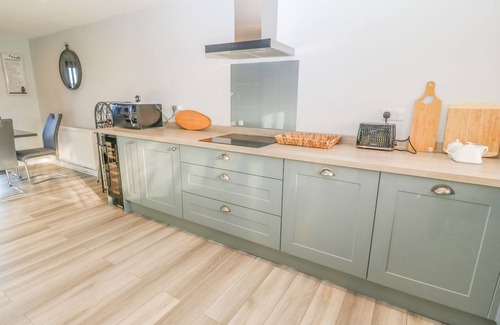 Cemaes Bay House | ARTRO, pet friendly, country holiday cottage in Cemaes Bay