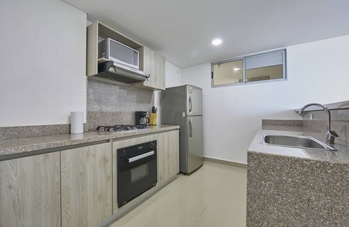 Marbella Apartment | Artsy 2 Bedroom Oceanview Condo with Rooftop Pool