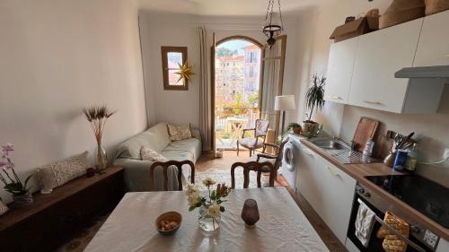 La Madeleine House | Arty room