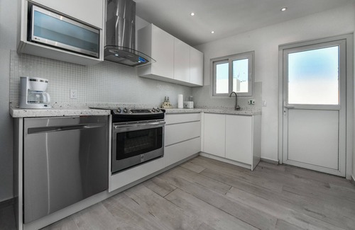 Ponton Apartment | Aruba Beach: 5 Min Away