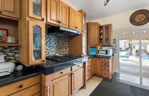 Palm Beach House | Aruba Home - Paradise! Short Walk to Beaches- Must See!