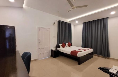 Rajakkad Resort | Aruvi Resort Munnar
