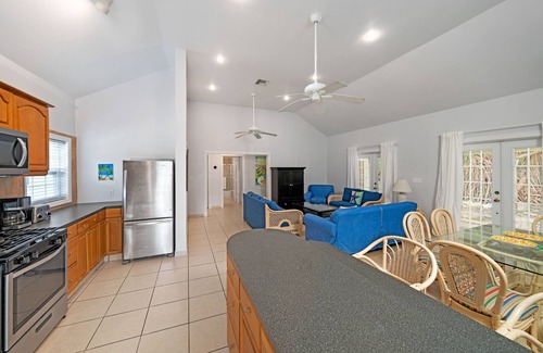 Great Exuma Villa | As Featured on Bahamas Life; Enjoy Beach, Pool, Sun!