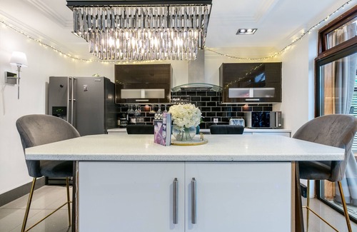 Newtownabbey House | AS GOOD AS IT GETS IN BELFAST!