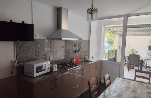 Triacastela Apartment | As Irmas