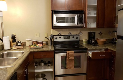 Las Vegas Resort | As low as $59/nt CES weekend special at Tahiti Village - 4 guests on the Strip