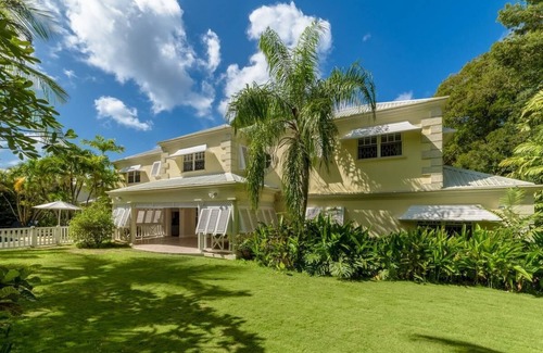 Gibbes Villa | Ascot 3 Villa by Fantasia Villas