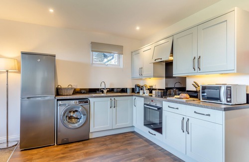 Par House | Ash at Trenython - Two Bedroom House, Sleeps 4