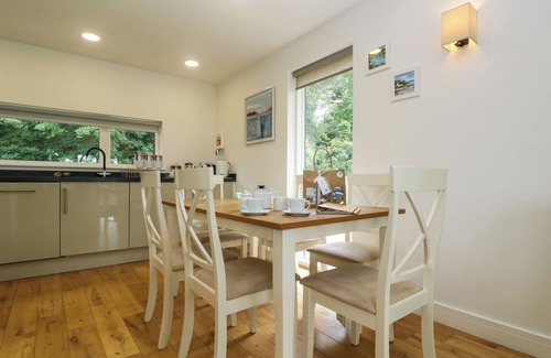 Carnon Downs Cottage | ASH, family friendly, with open fire in Truro