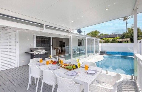 Soldiers Point House | Ash Haven, 19 Ash St - views, pool, air con, boat parking, Wi-Fi