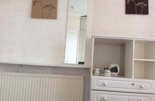 Exmouth Bed & Breakfast | Ash Hotel B&B