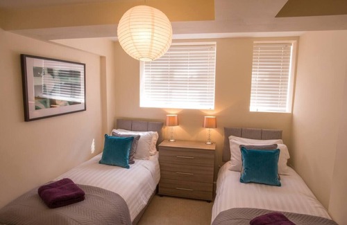 Wantage Apartment | Ashbrook Mill St Summ