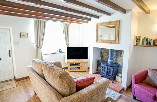 Kirkby Malzeard Cottage | ASHKNOTT COTTAGE, pet friendly, with open fire in Kirkby Malzeard