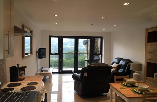 High Peak House | Ashlea Self Catering Accommodation In High Peak Derbyshire