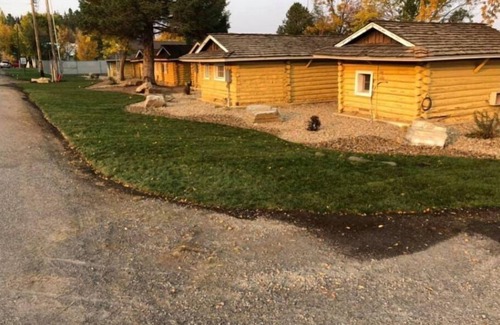 Ashton Cabin | Ashton Historic Log Cabins 5