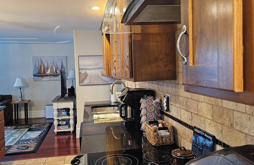 Grand Haven House | Ask about winter specials for Healthcare travelers!