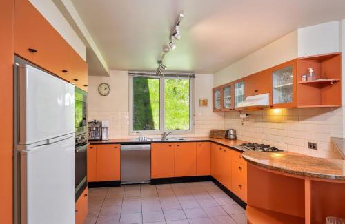 Thredbo Ski Chalet | Aspect 5 Chalet a stones throw from all Thredbo has to offer