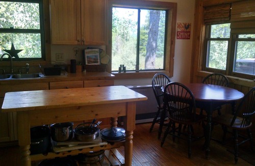 Fairplay Cabin | Aspens! 2 ACRES AMAZING LOG CABIN, HOT TUB FIREPLACE VIEWS PRIVATE