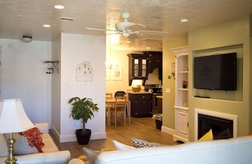 Timp Condo | Aspenwood Manor- New and Family Friendly Condo! (Monocacy Estates)