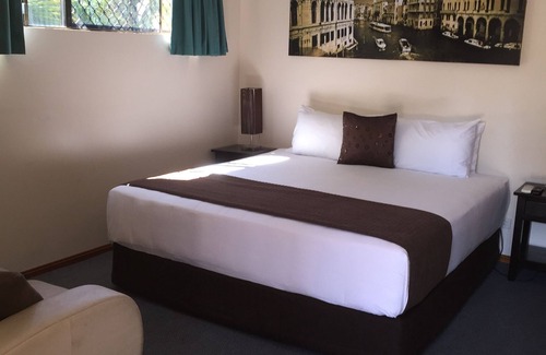 Carseldine Hotel | Aspley Carsel Motor Inn