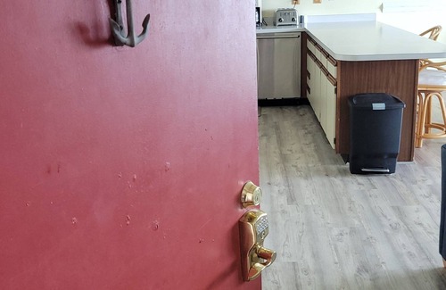 Ocean City Condo | Assateague House #405 2 bdrm/2 bath in Ocean City MD.Se Habla Espanol