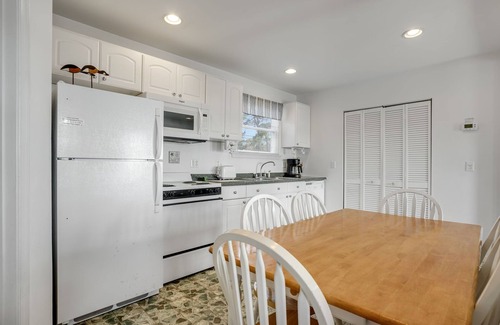 Chincoteague House | Assateague Overlook - Water views w/public dock!