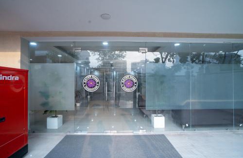 Sector 39 Bed & Breakfast | ASTER HOMES I 2Bhk I Sec-39 I Near Medanta