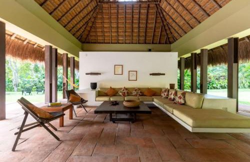 Anapoima Apartment | Astonishing 5BR Villa at Mesa de Yeguas
