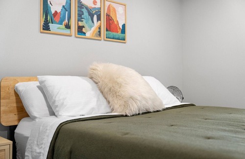 Sioux Falls House | Astoria on Yellowstone - Luxury Sioux Falls Retreat