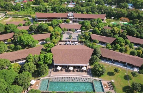 Puerto Princesa Resort | Astoria Palawan Beach Resort & Water Theme Park